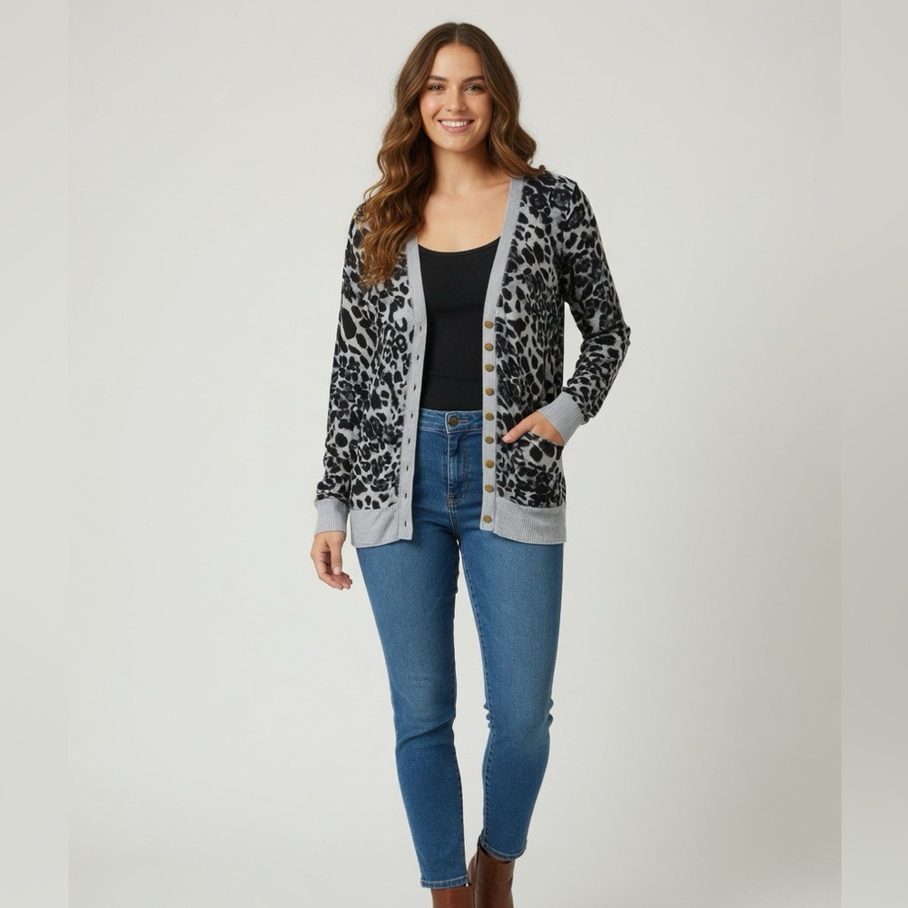 NWOT Zenana Black and Gray Animal Print Lightweight Cardigan Sz Large - Picture 3 of 13